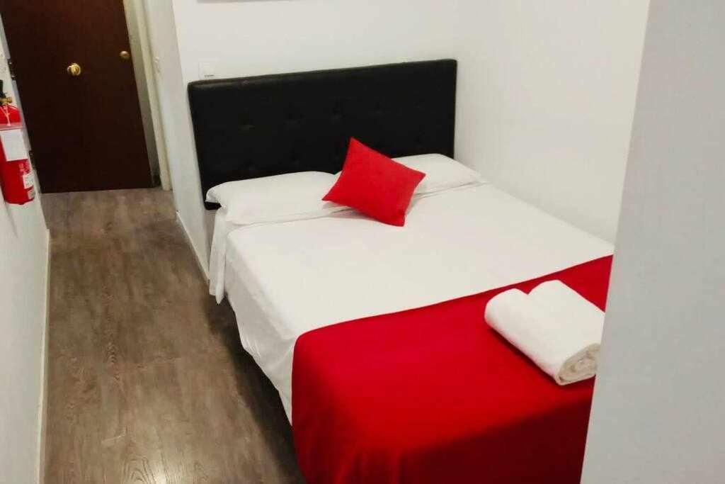 Comodo Y Agradable Estudio En Madrid Centro A5 エクステリア 写真